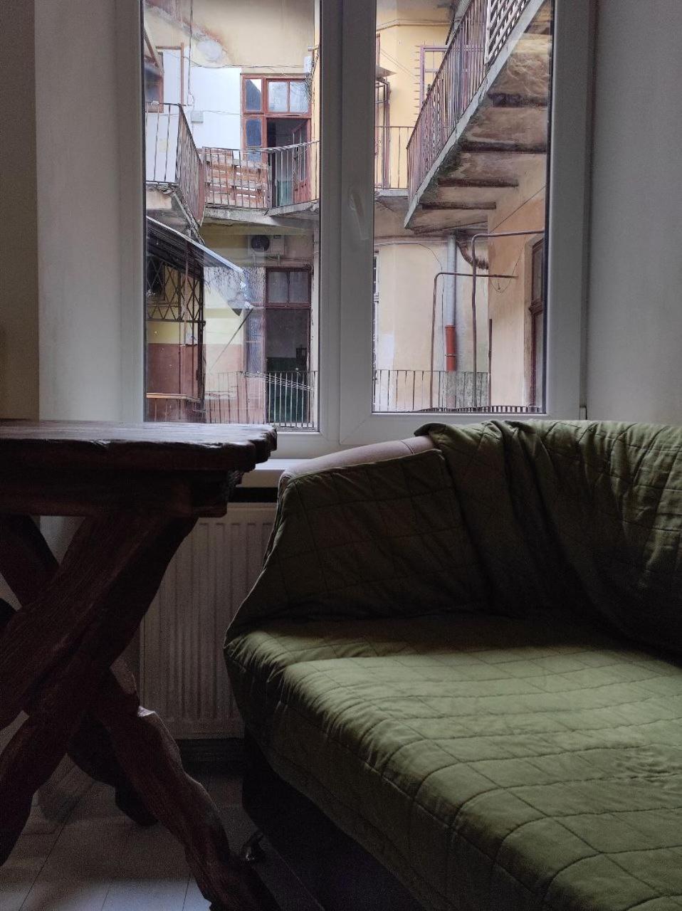 Hostel Europe-U Lviv Kültér fotó