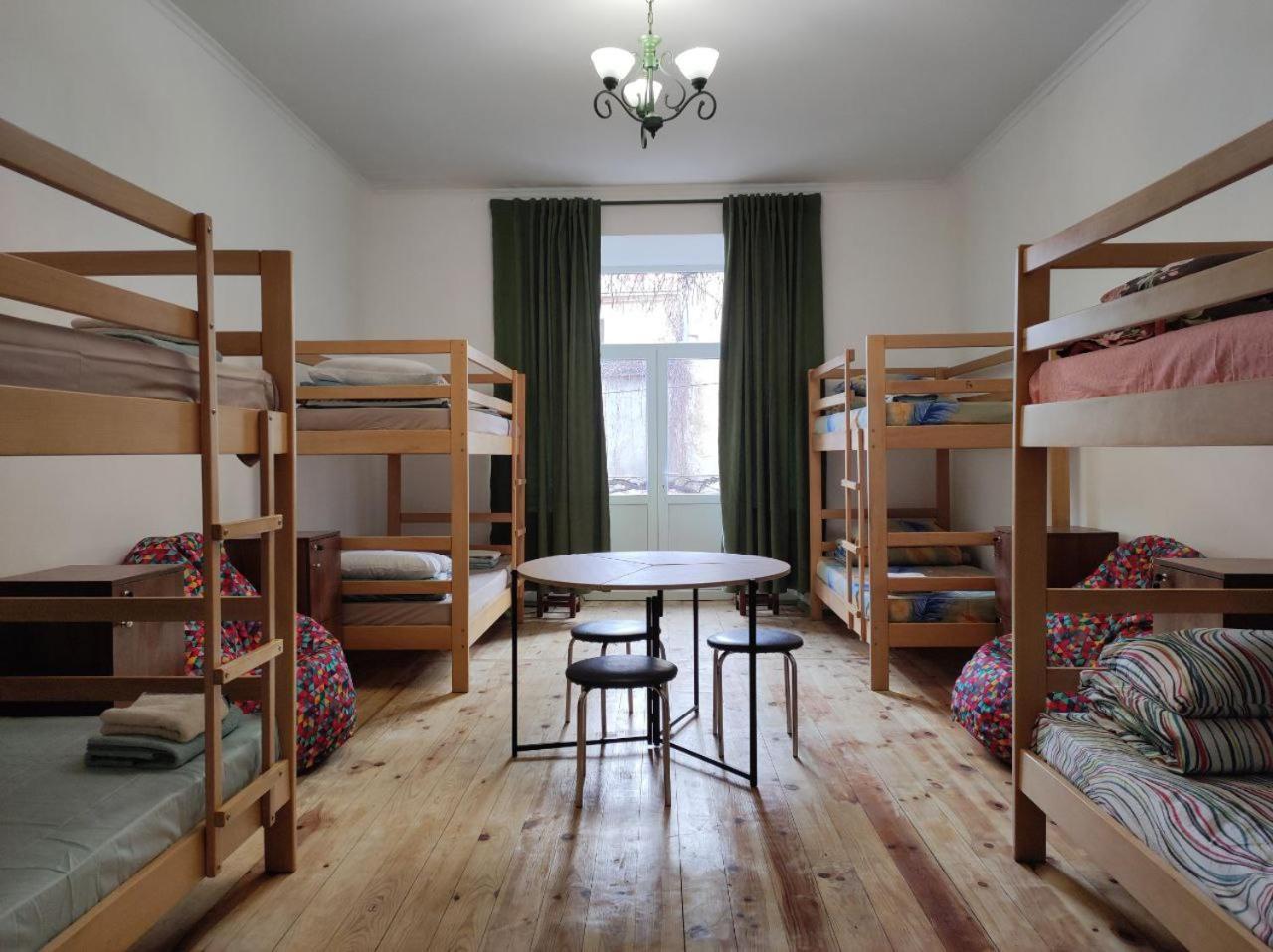 Hostel Europe-U Lviv Kültér fotó