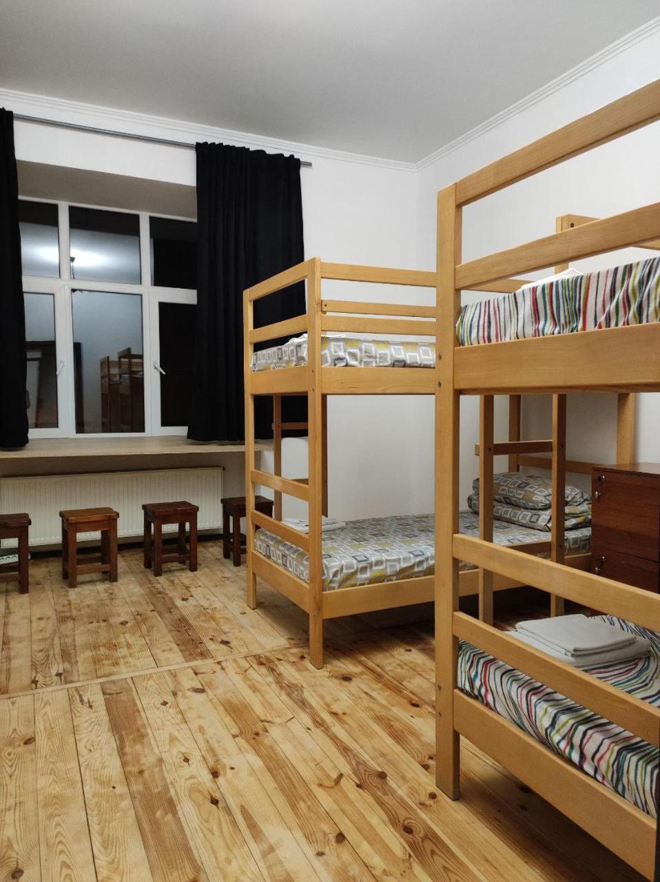 Hostel Europe-U Lviv Kültér fotó